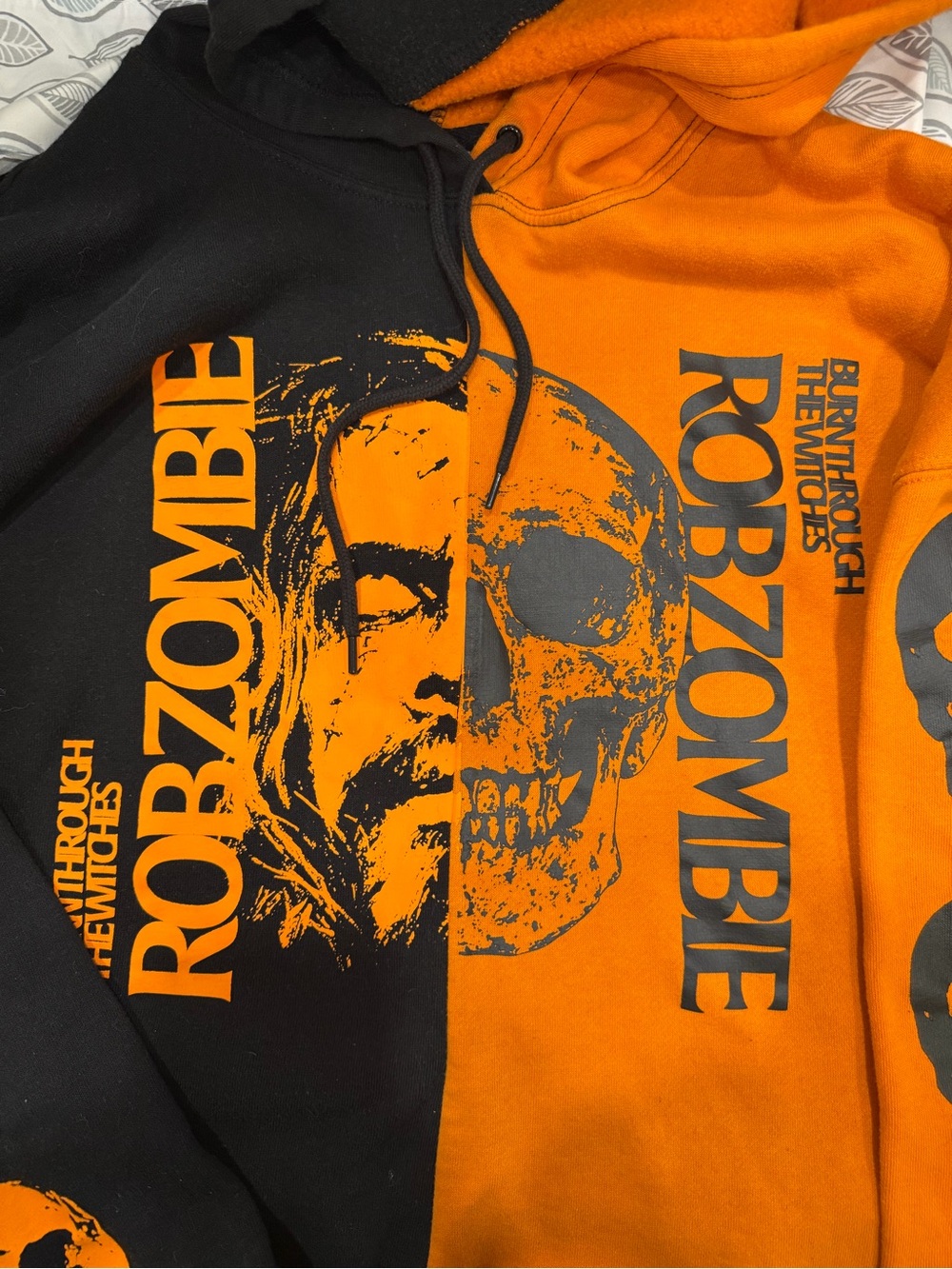 Split-Graphic Rob Zombie Cropped Hooded Sweatshirt - Orange & Black